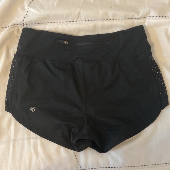 lululemon limited black speed up shorts - Picture 2 of 5